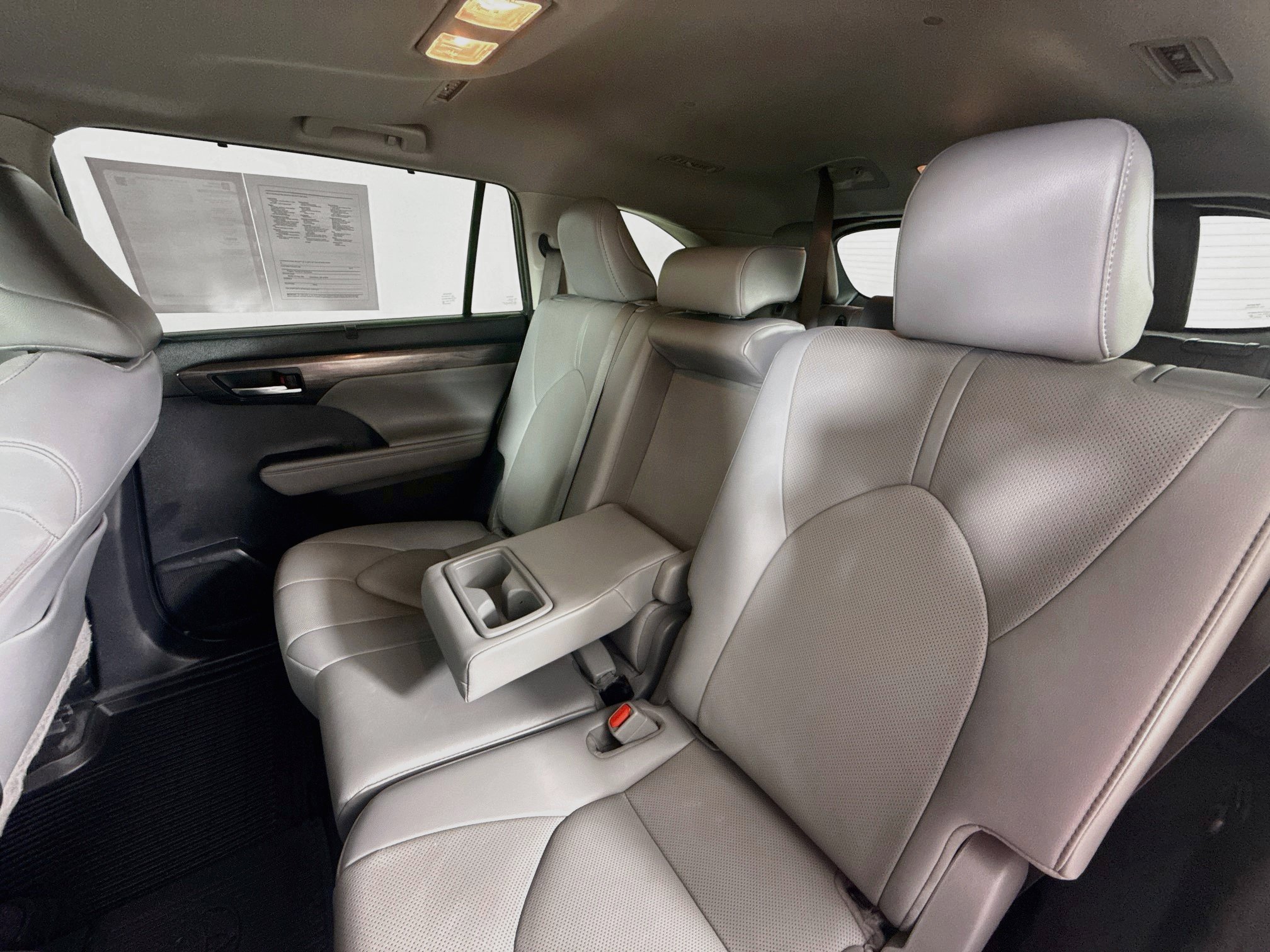 Certified 2021 Toyota Highlander Limited AWD/4WD image 26