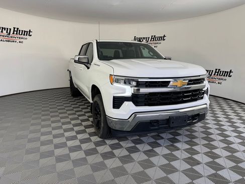 Used 2022 Chevrolet Silverado 1500 LT image 7
