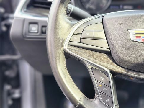 Certified 2021 Cadillac XT5 Premium Luxury image 18