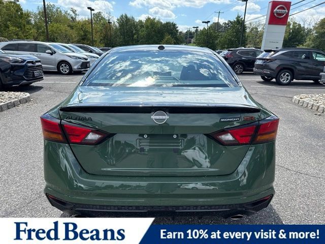 New 2026 Nissan Altima 2.5 SR w/ SR Midnight Edition Package FWD image 7