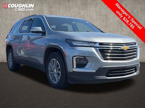 Used 2024 Chevrolet Traverse LT FWD image 16