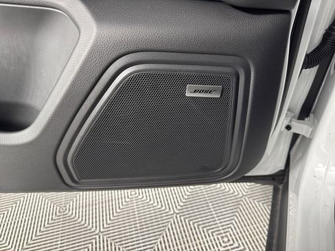 Certified 2025 Porsche Macan image 23