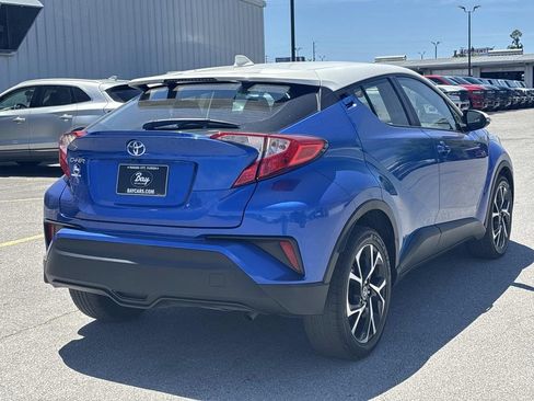 Used 2019 Toyota C-HR XLE FWD image 5