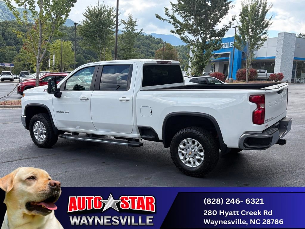 Used 2024 Chevrolet Silverado 2500 LT AWD/4WD image 6