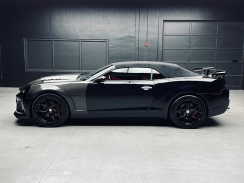Used 2014 Chevrolet Camaro SS w/ RS Package RWD image 4