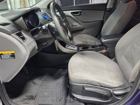 Used 2013 Hyundai Elantra GLS w/ Preferred Pkg FWD image 5