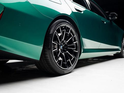 Used 2025 BMW M5 w/ Carbon Package image 83