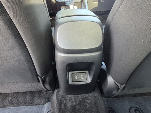 Used 2024 Hyundai Elantra SEL FWD image 16