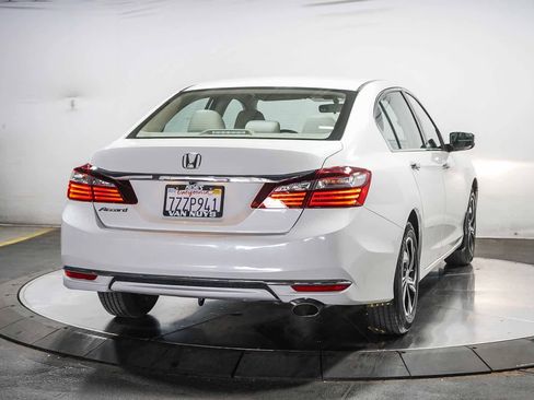 Used 2017 Honda Accord LX image 6