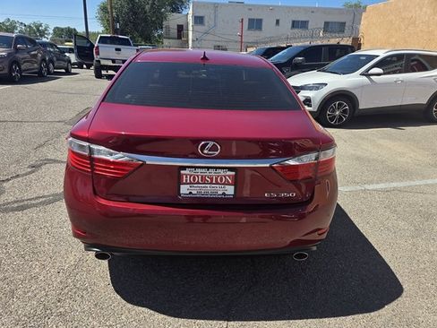 Used 2014 Lexus ES 350 w/ Luxury Package FWD image 2