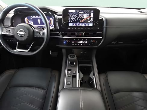 Used 2023 Nissan Pathfinder Platinum w/ Lighting Package (N93) FWD image 36