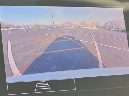 Used 2024 Chevrolet Malibu LT image 4