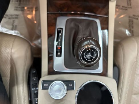 Used 2011 Mercedes-Benz E 550 Cabriolet image 20