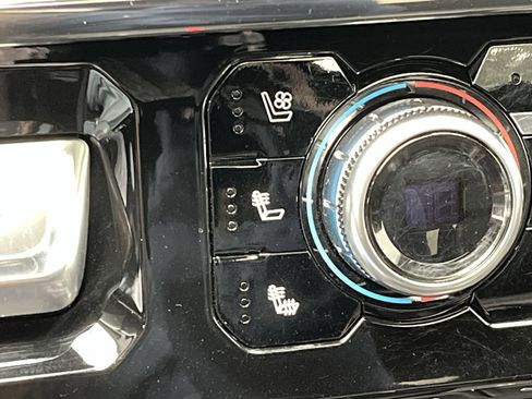 Certified 2023 GMC Sierra 1500 AT4 w/ AT4 Preferred Package image 24