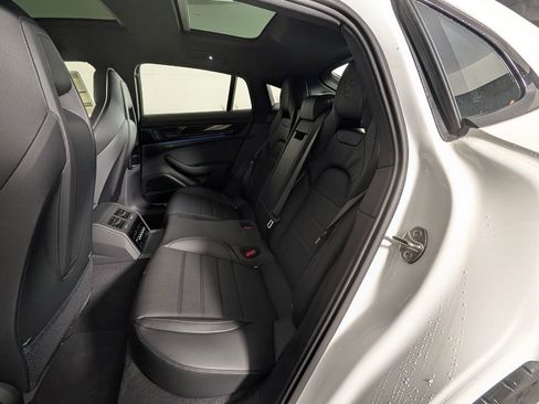 New 2025 Porsche Panamera image 24