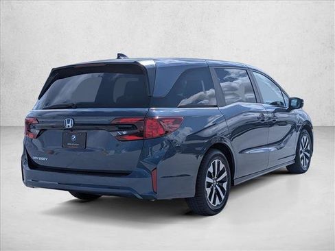 Used 2025 Honda Odyssey EX-L image 5