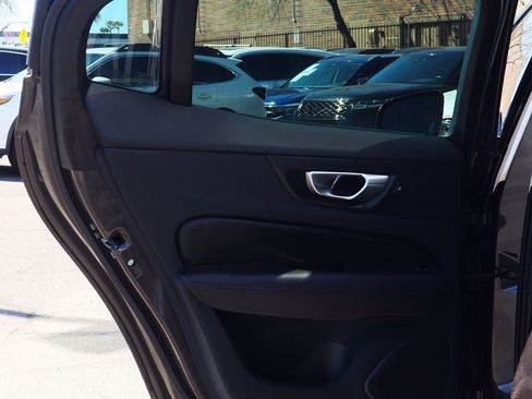 Used 2024 Volvo S60 B5 Core image 32