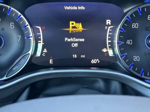 New 2026 Chrysler Pacifica Select w/ S Appearance Package image 27