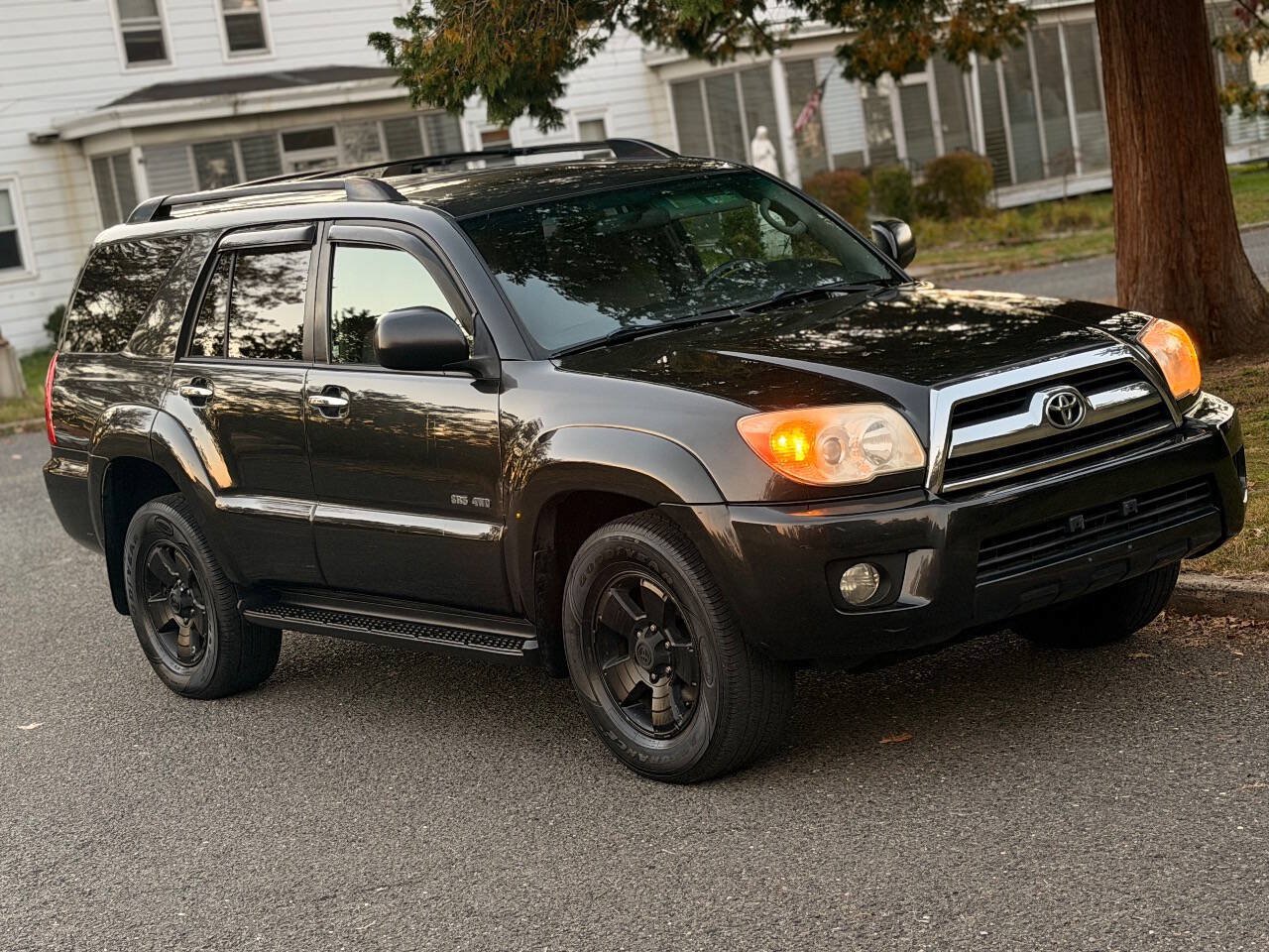 Used 2007 Toyota 4Runner SR5 AWD/4WD image 35
