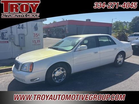 Used 2004 Cadillac De Ville w/ Equipment Group image 2