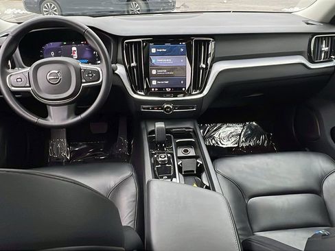 Used 2024 Volvo S60 B5 Core image 19