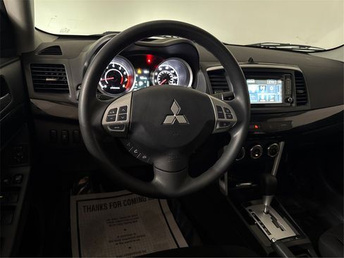 Used 2017 Mitsubishi Lancer ES image 38