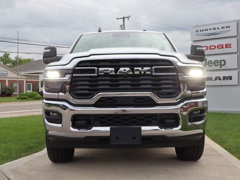 Used 2026 RAM 3500 Big Horn AWD/4WD image 7