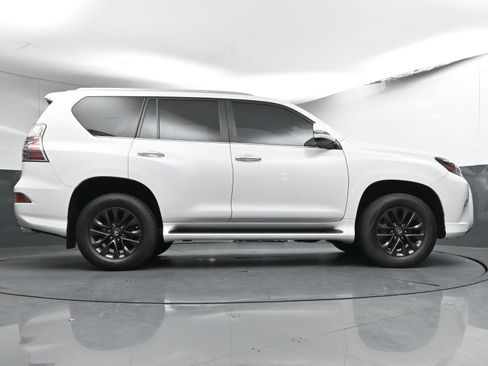 Used 2021 Lexus GX 460 Premium image 24