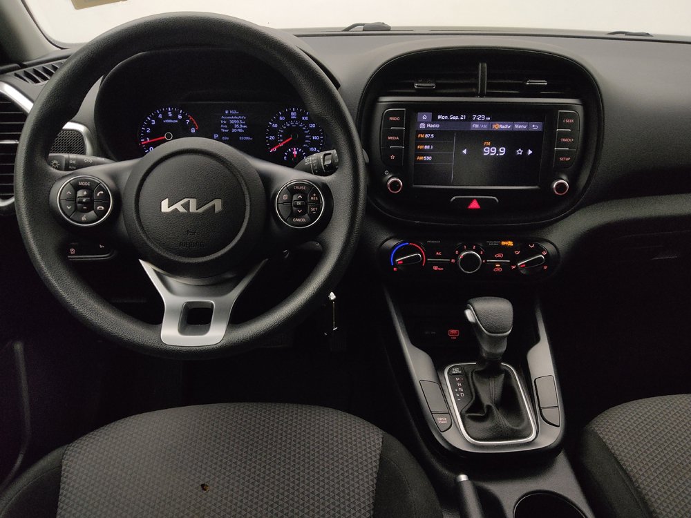 Used 2022 Kia Soul LX w/ Technology Package FWD image 22