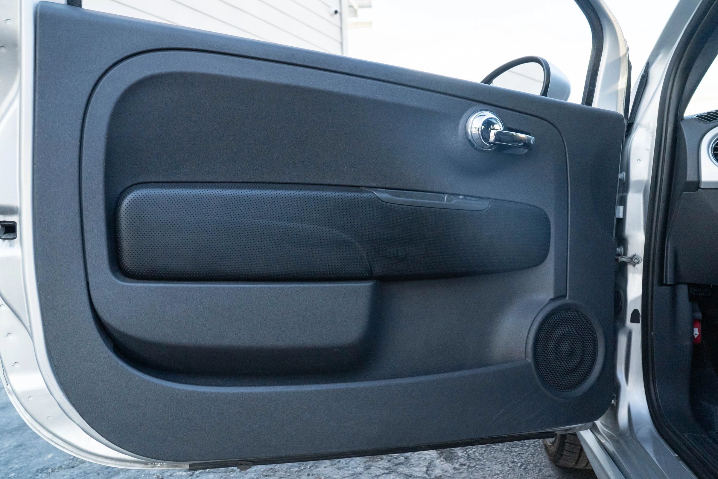 Used 2012 FIAT 500 Sport w/ Safety & Sound Pkg FWD image 25