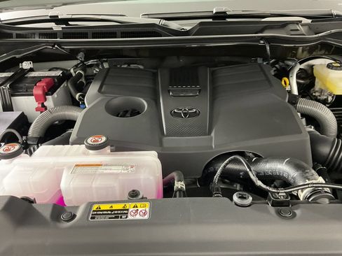 New 2026 Toyota Tundra SR5 w/ SR5 Convenience Package AWD/4WD image 23