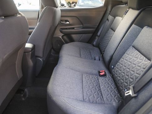 Used 2026 Nissan Kicks SV FWD image 20