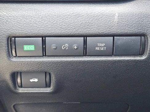 Used 2023 Nissan Sentra SV w/ All-Weather Package FWD image 15