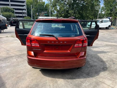 Used 2014 Dodge Journey American Value Package w/ Flexible Seating Group FWD image 4
