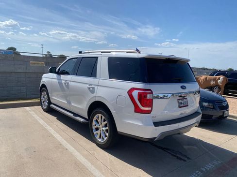 Used 2021 Ford Expedition XLT RWD image 8