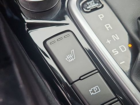 Certified 2024 Kia Seltos X-Line image 18