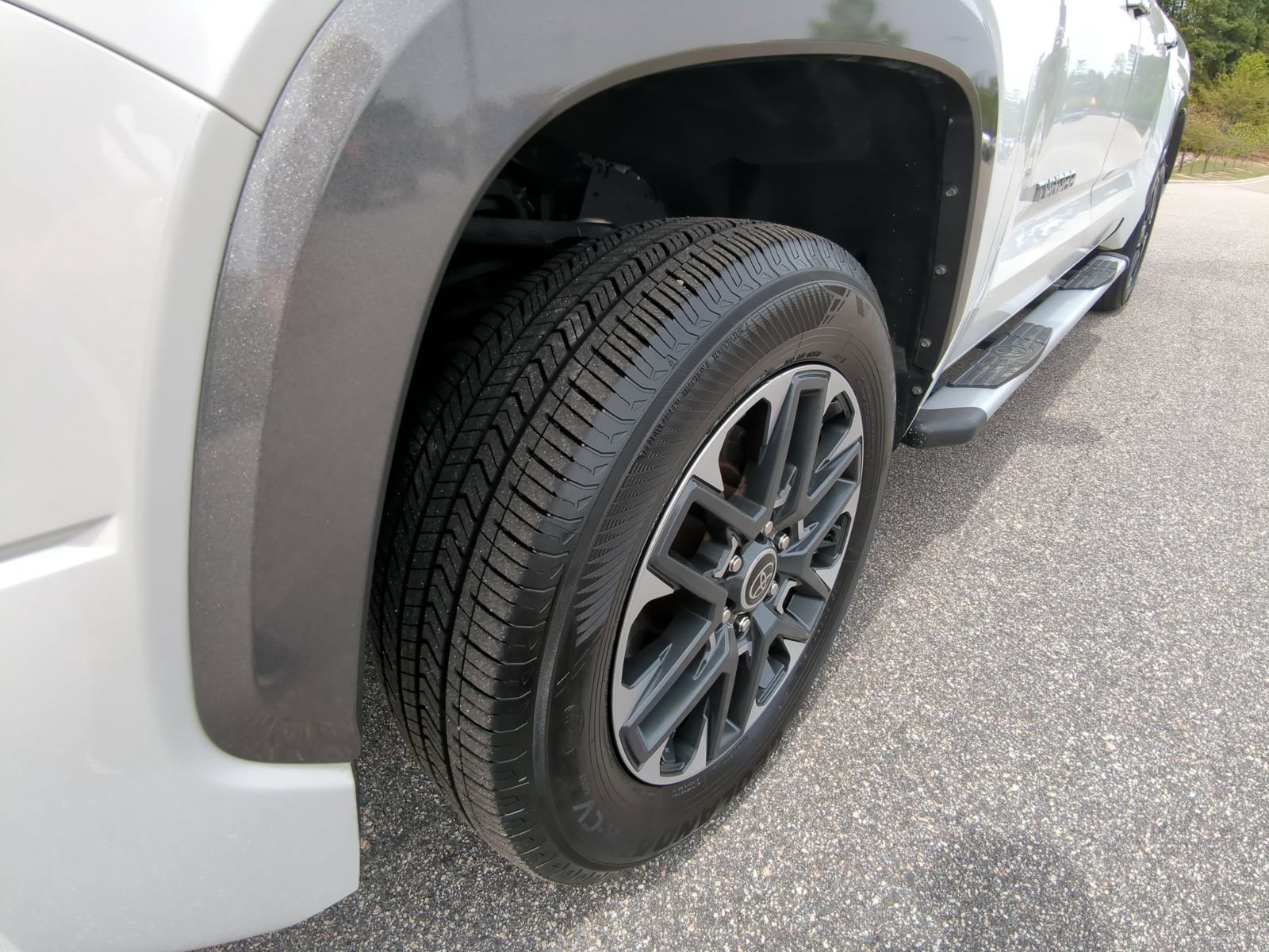 Used 2023 Toyota Tundra Limited w/ Power Package AWD/4WD image 12