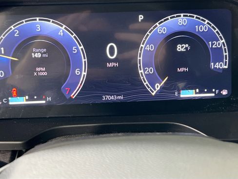 Used 2023 Jeep Grand Cherokee Limited image 12