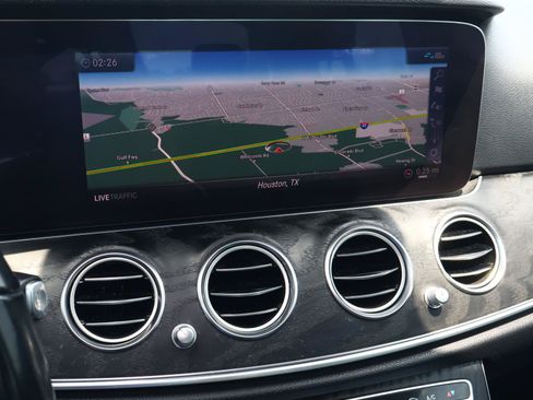 Used 2020 Mercedes-Benz E 450 4MATIC Sedan image 22