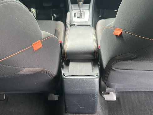 Used 2017 Subaru Crosstrek 2.0i Premium AWD/4WD image 27