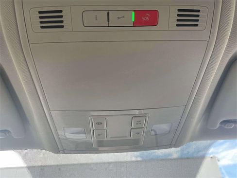 Used 2022 Volkswagen Taos S image 30