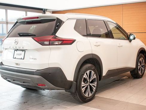 Used 2021 Nissan Rogue SV AWD/4WD image 6