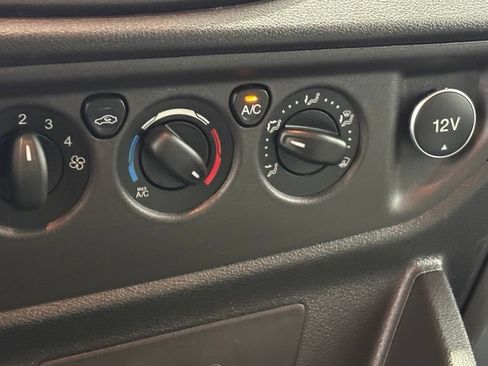 Used 2019 Ford Transit 350 XLT RWD image 38