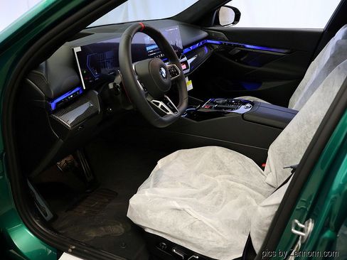 New 2026 BMW M5 Touring image 12