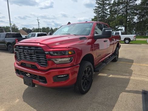 Used 2026 RAM 2500 Big Horn AWD/4WD image 3