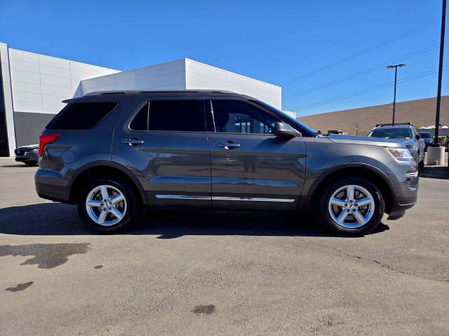 Used 2018 Ford Explorer XLT FWD image 7