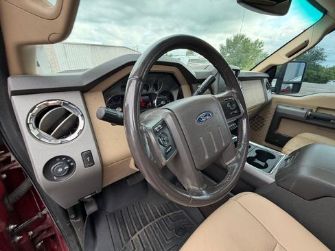 Used 2013 Ford F250 Lariat w/ Lariat Ultimate Pkg AWD/4WD image 10