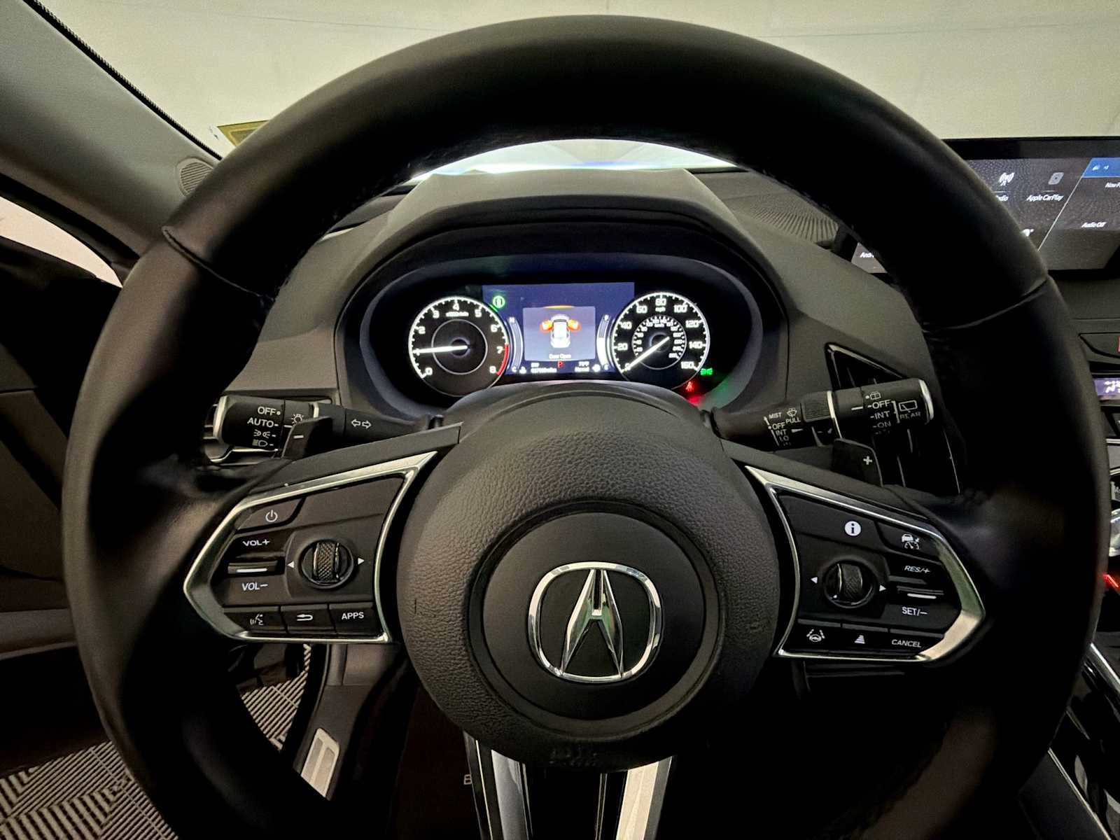Used 2024 Acura RDX SH-AWD image 13