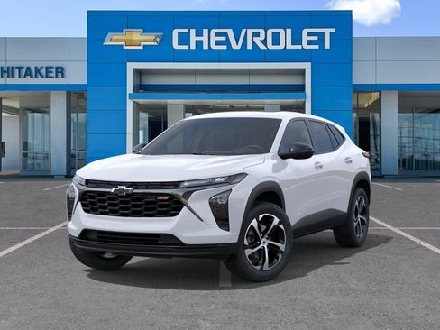 New 2026 Chevrolet Trax RS w/ Sunroof Package FWD image 6