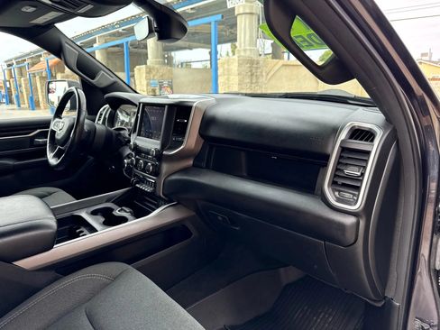 Used 2021 RAM 1500 Big Horn AWD/4WD image 14